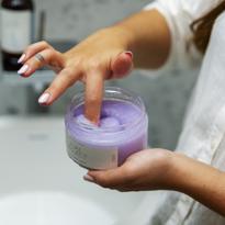 Erkek genel El ve Vücut Peelingi