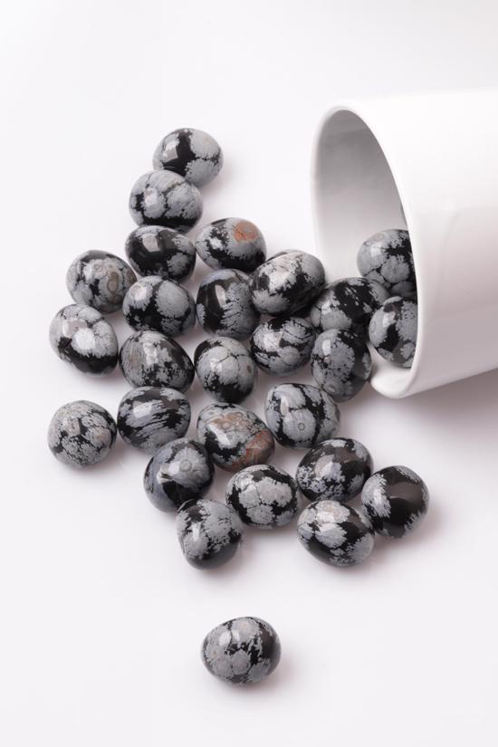 Erkek genel Kar Tanesi Obsidyen Taş