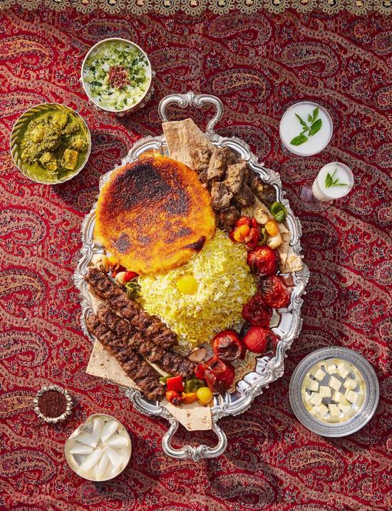 Men genel Persian Feasts