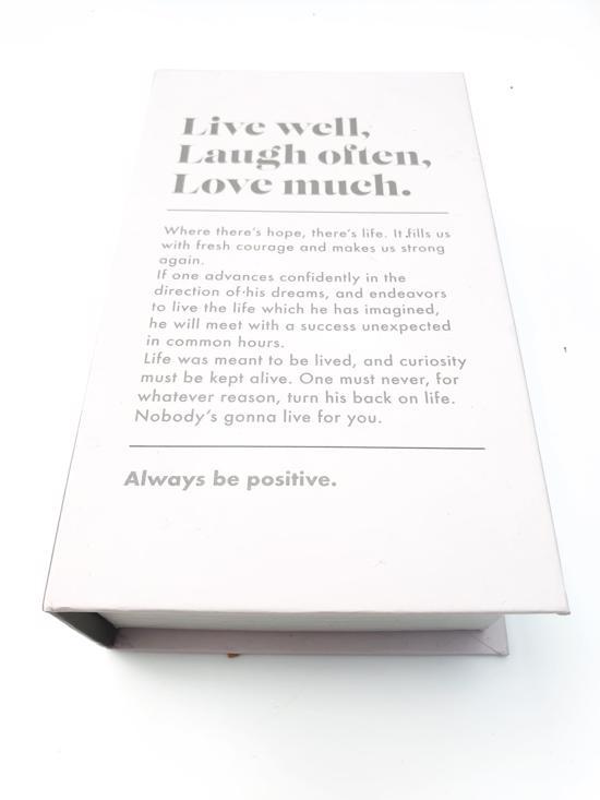 Men genel Live Well Laugh Often Kutu Dekor